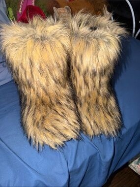 Faux Fur Boot Covers in Golden Brown